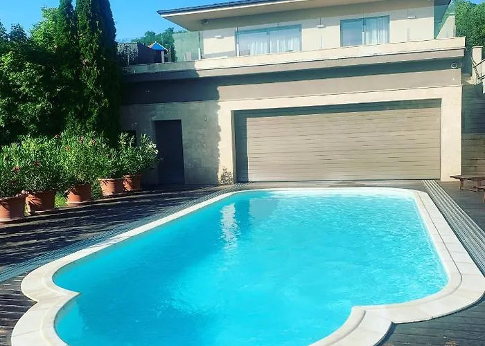 White Luxury Villa Esztergom