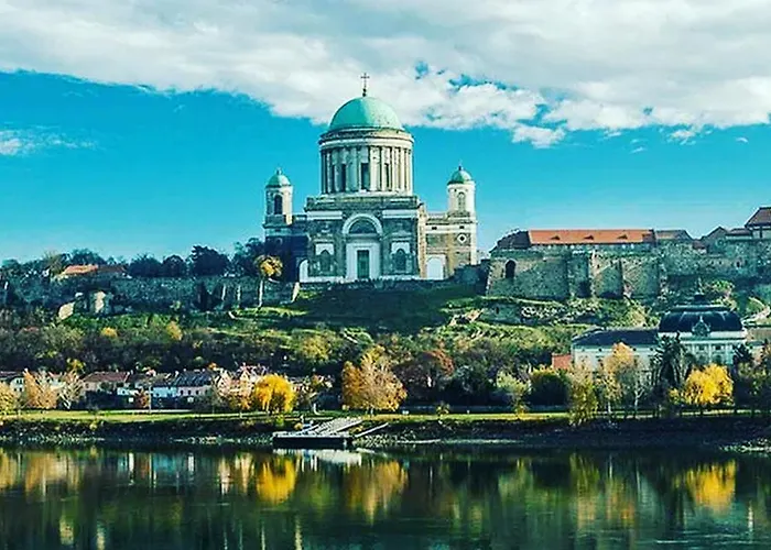 White Luxury Villa Esztergom